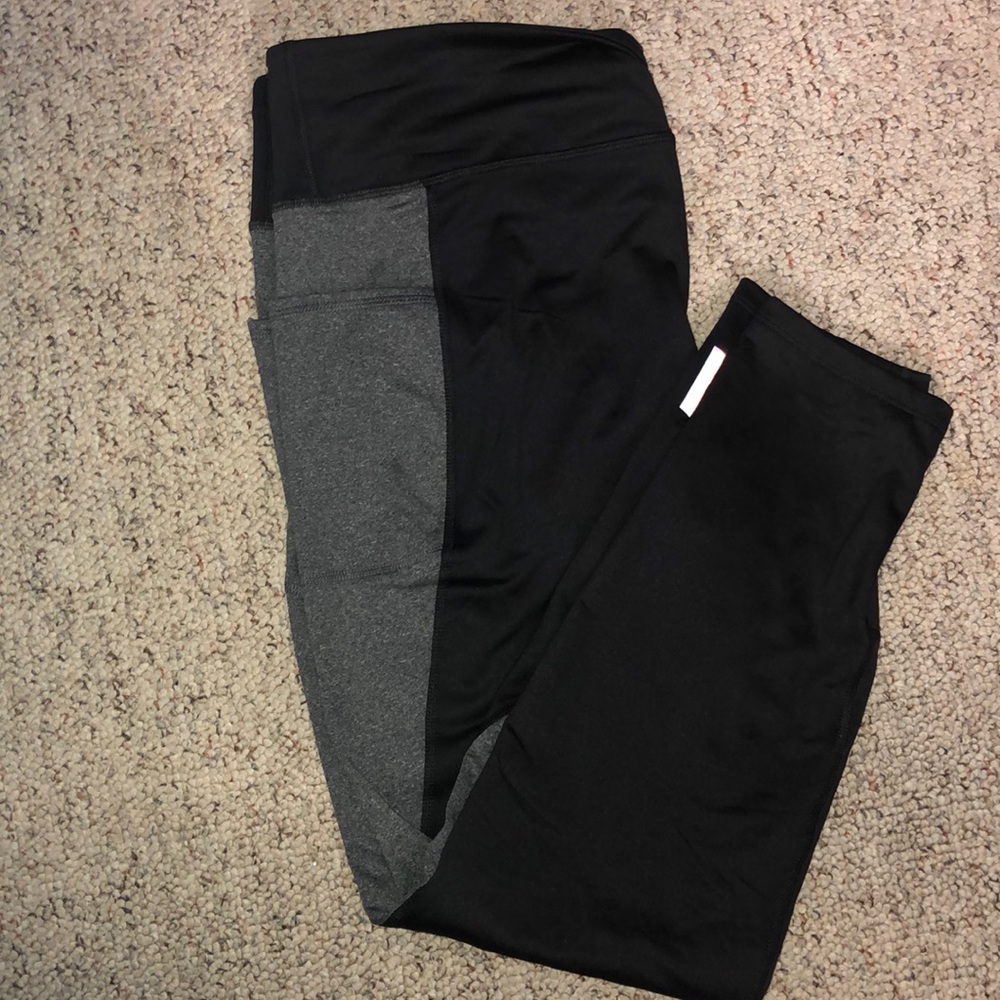 YOGA PANTS